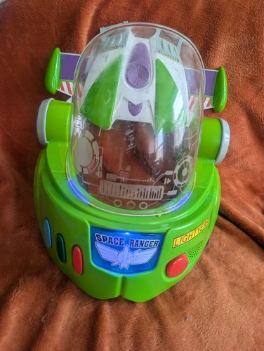 Buzz light year - helmet,