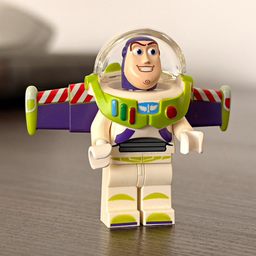 Lego toy story - story, lightyear
